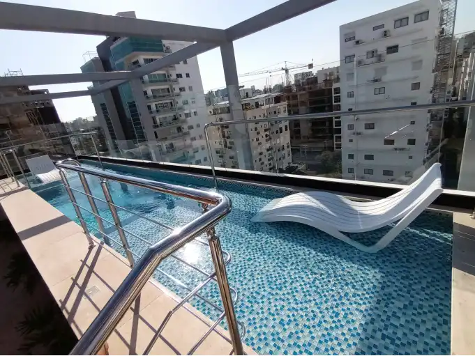 Apartamento  a estrenar en torre con piscina en Naco