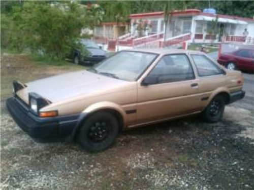 1984 toyota corolla automatico $900