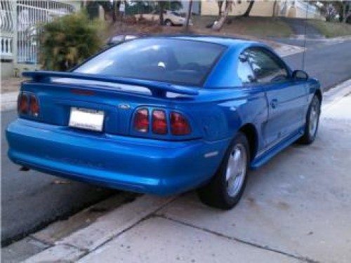 1998 Ford Focus Se vende o se cambia.