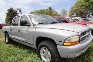 2000 DAKOTA 4 PTAS DOBLE CABINA