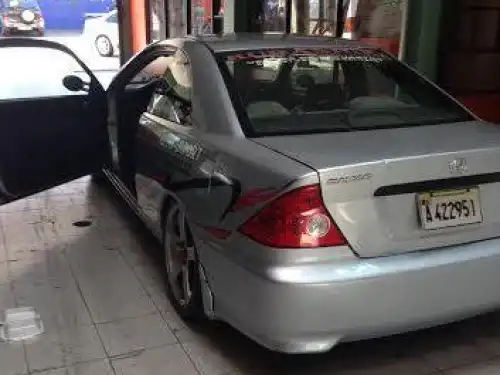 2002 honda civic pantalla lado derecho