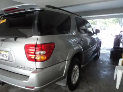 2003 Toyota Sequoia