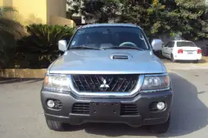 2004 Mitsubishi Nativa
