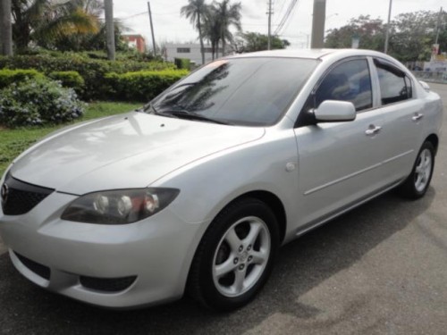 2005 MAZDA 3