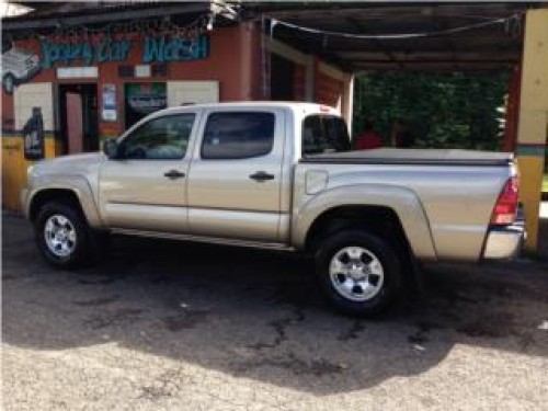 2005 Toyota Tacoma 4 Pts SR5 40k millas