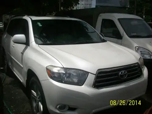2008 Toyota Highlander sport