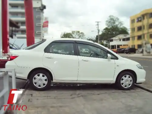 2009 Honda Fit ARIAS