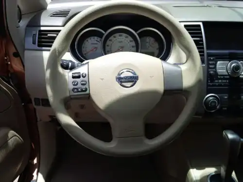 2009 Nissan Versa 4WD