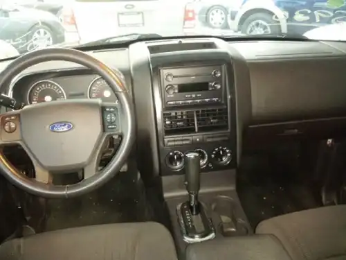 2010 Ford Explorer XLT