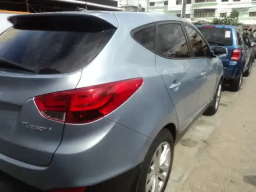 2010 Hyundai Tucson full