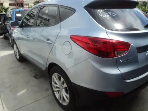 2010 Hyundai Tucson full