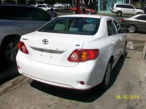 2010 Toyota Corolla LE