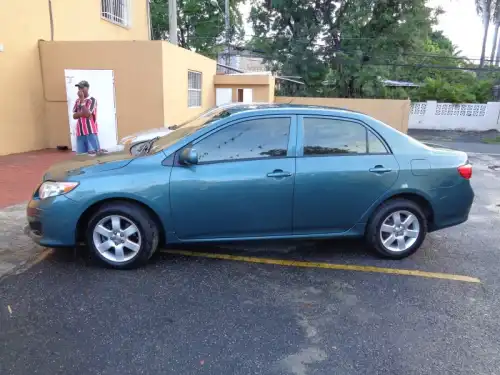 2010 Toyota Corolla LE