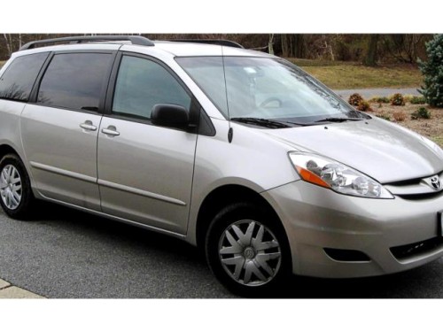 2010 TOYOTA SIENNA NEGOCIAMOS