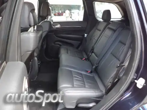 2011 Jeep Grand CherokeeLaredo