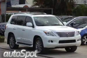 2011 Lexus LX 570