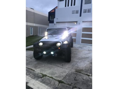 2011 Jeep Wrangler mucho equipo