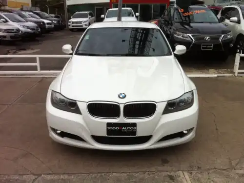 2012 BMW Serie 3 320i