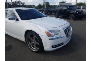 2012 CHRYSLER 300 PIELCAMARA