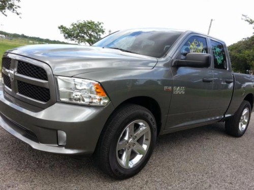 2013 RAM D CABmotor Hemi9000 millas