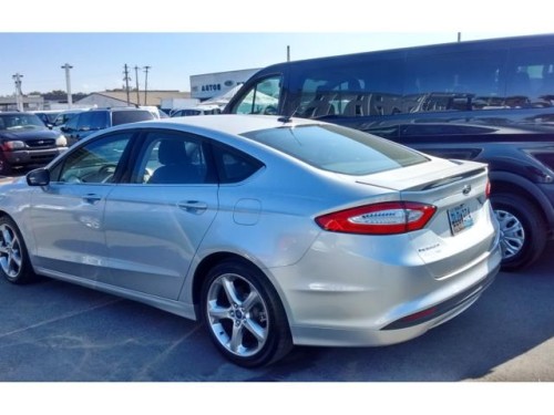 2015 FORD FUSION SE SILVER SOLO $18,995