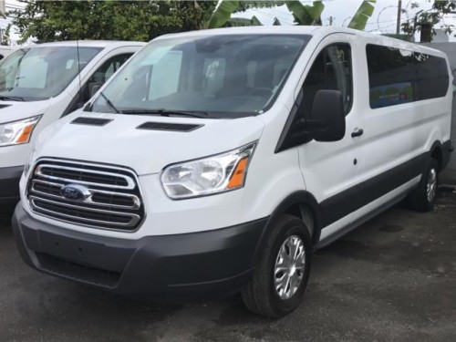 2015 Ford T350 Vans XLT Wgn Low Roof 148