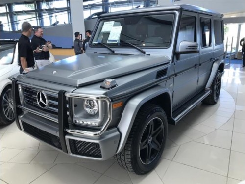 2017 Mercedes Benz G550 Gris Matte Unica