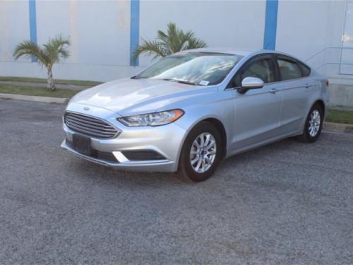 2018 Ford Fusion S, T8130260