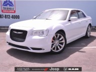 2019 Chrysler 300 Touring T9546340