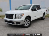 2019 Nissan Titan SV T9520933