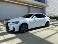 2020 LEXUS IS 300 6K MILLAS