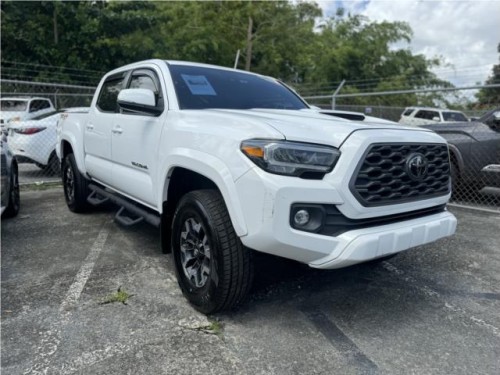 2020 TOYOTA TACOMA TRD SPORT 4X4 CERTIFICADA