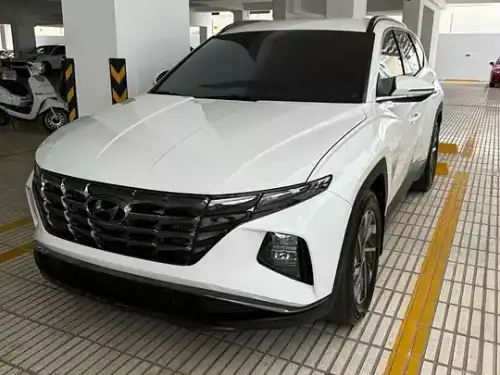2022 Hyundai Tucson ECO 1.6 TURBO con 23,000 km