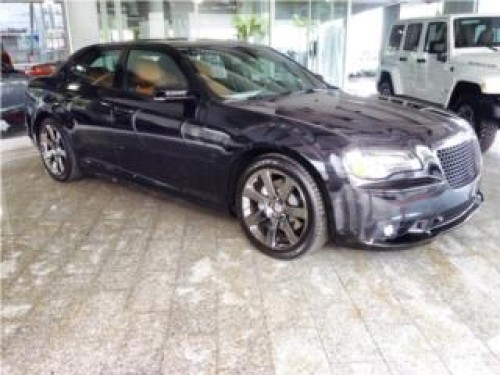 300 SRT8BLACK 2014 HEMI 470 HP