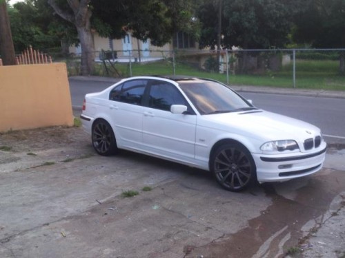 325i STD pocos en PR 6.000 recien pintado