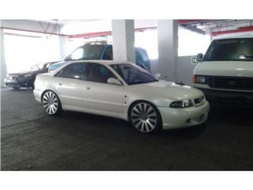 AUDI a4 blanco perla body kit aros 20 musica