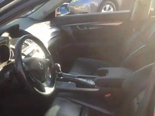 Acura T L  2010