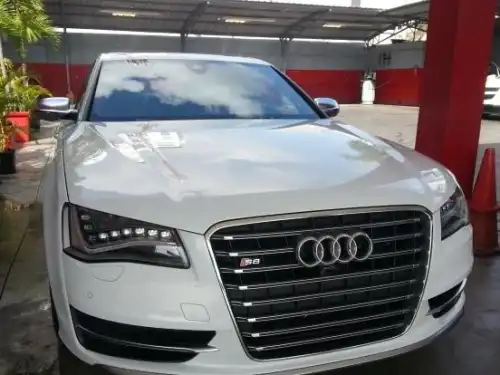 Audi S82013