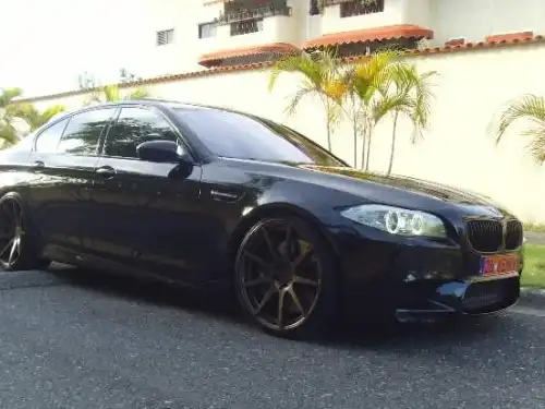 BMW  M5 2013