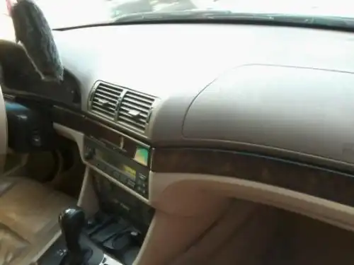 BMW 523i del 2000
