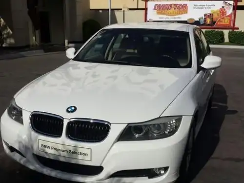 BMW Serie 3 320i 2009