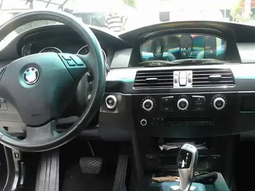 BMW Serie 5 525i 2008