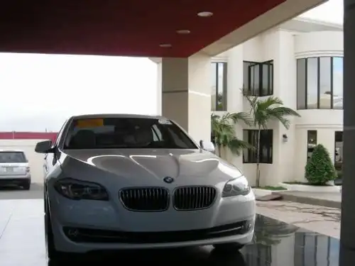 BMW Serie 5 528i 2011