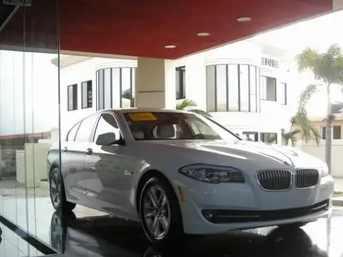 BMW Serie 5 528i 2011
