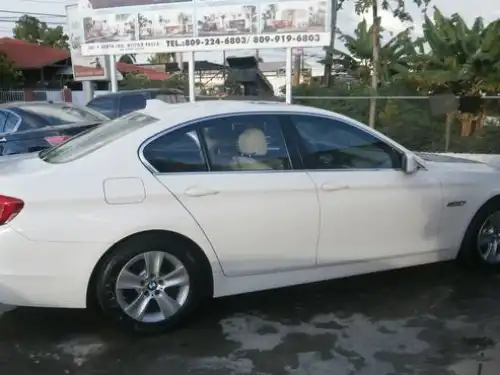 BMW Serie 5 528i 2011