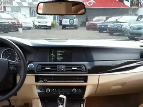 BMW Serie 5 528i 2012