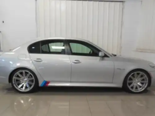 BMW Serie 5 550i 2008