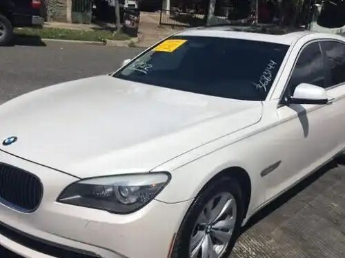 BMW Serie 7 740Li 2011