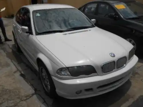 BMW Series 3 318i 1999