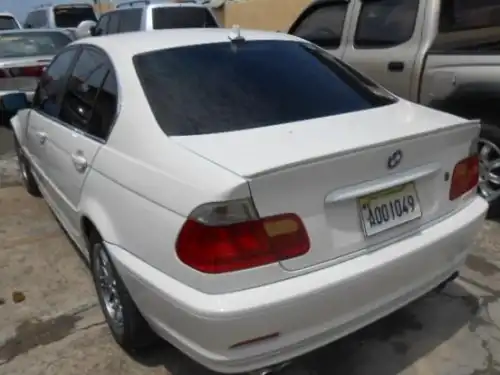 BMW Series 3 318i 1999